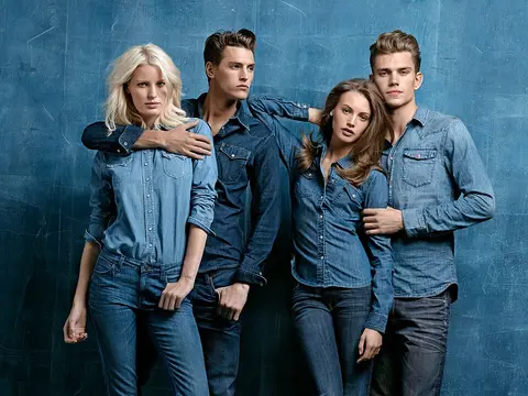 Jean slim noir W30